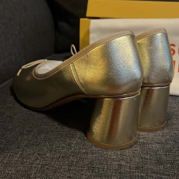 Mansur Gavriel gold pumps size 6 - Picture 8 of 9